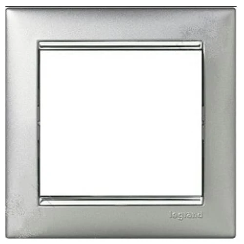 Рамка 1 пост алюміній/срібний штрих Legrand Valena 770351