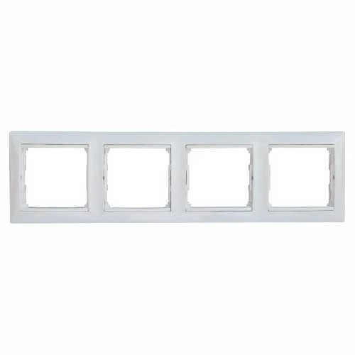 Рамка 4 поста белый Legrand Valena 774454