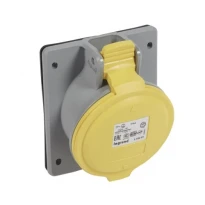 Розетка встраиваемая 32А 2К+З 130V IP44 P17 Tempra Pro 555281 Legrand
