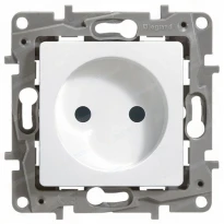 Механизм розетки (2К) 16А белый 672220 Legrand Etika