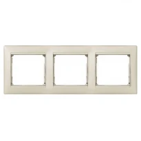 Рамка 3 поста жемчужный Legrand Valena 770483